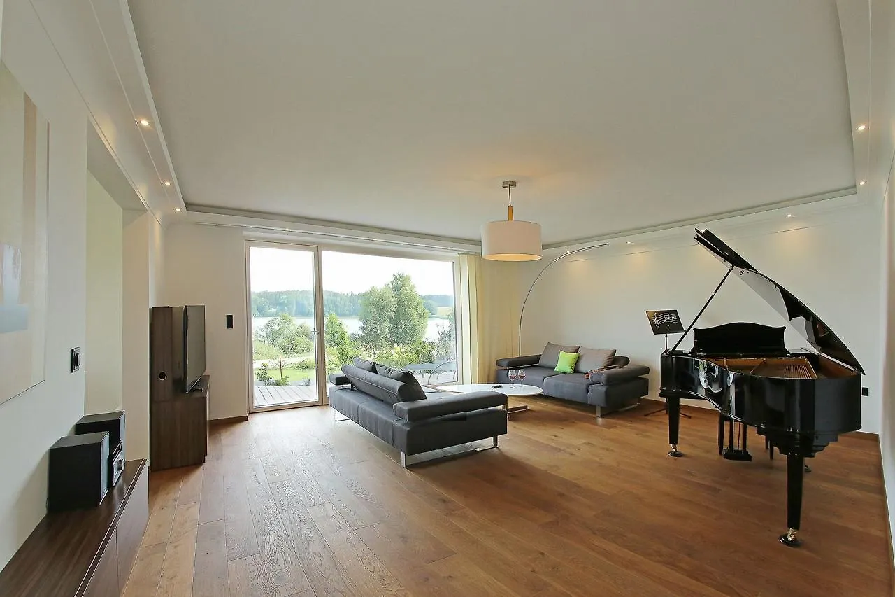 Ferienhaus-Inspiration-Am-See-Chiemgau Villa Bad Endorf Vakantiehuis